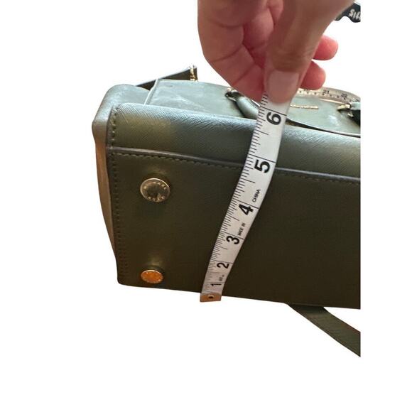 Medium Michael Kors Green Selma Bag - Picture 4 of 10